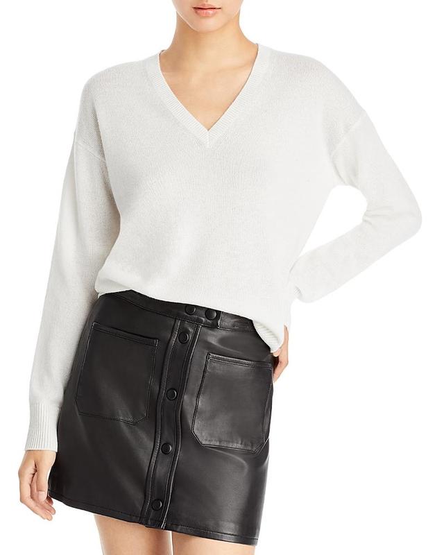 Womens Easy V-Neck Cashmere Sweater Product Image