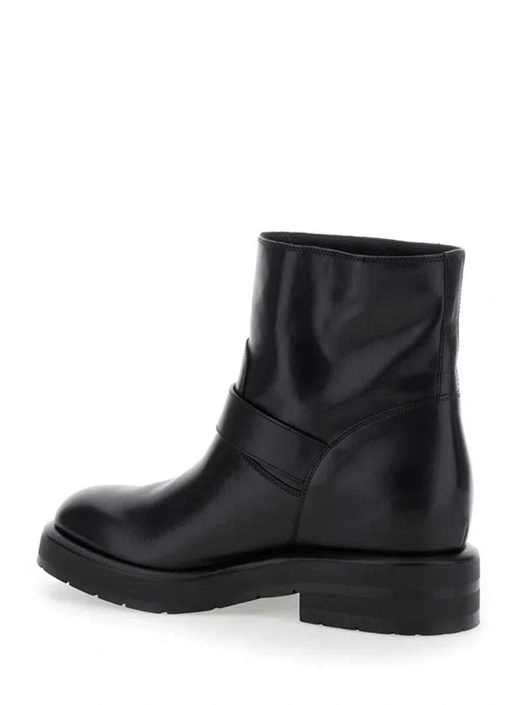 CHLOÉ Boots In Black Product Image