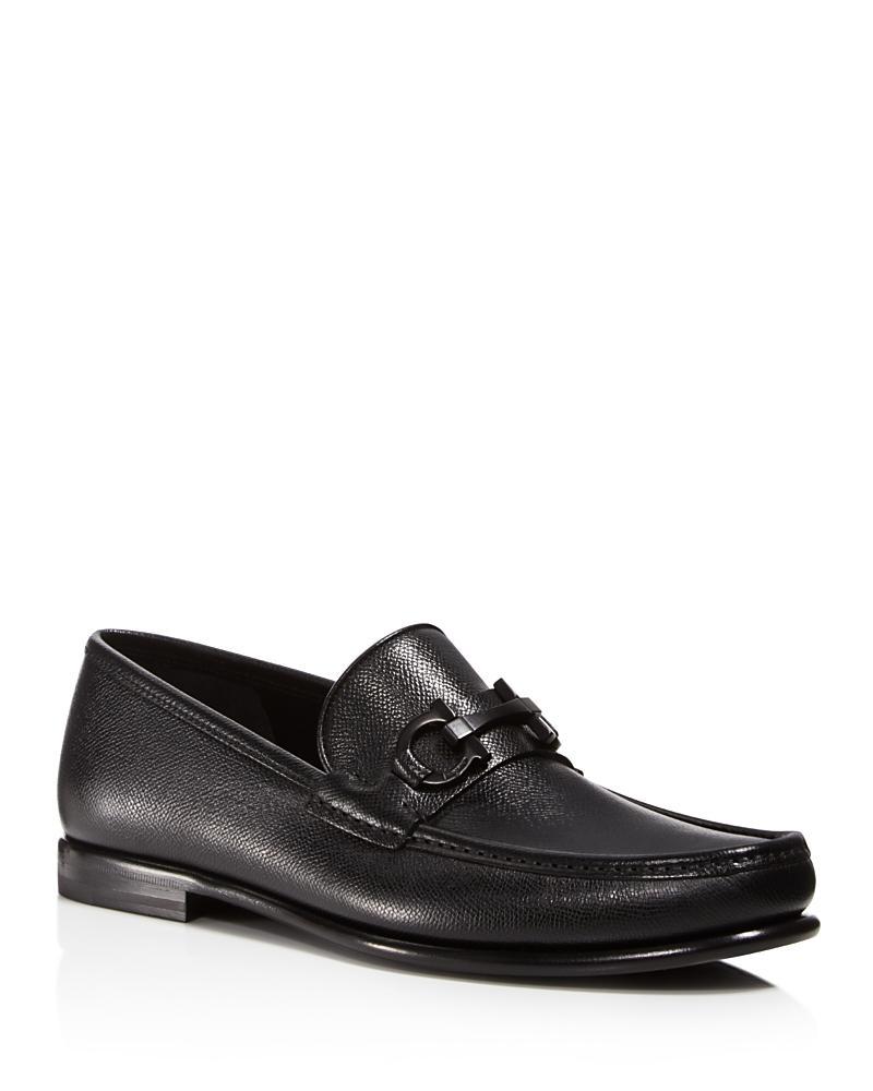 Mens Textured Leather Gancini Moccasin Loafer Product Image