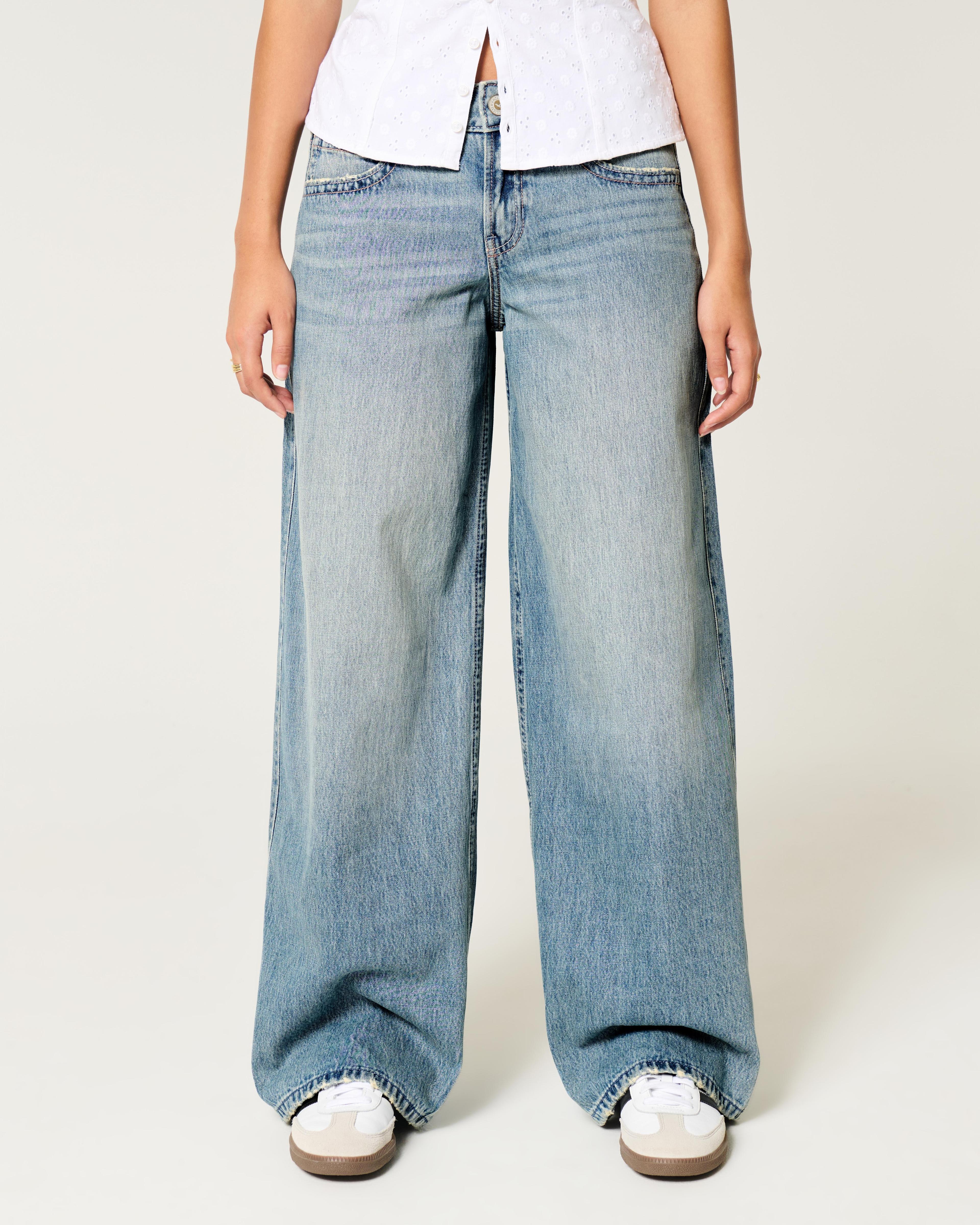 Low-Rise Medium Wash Super Baggy Jeans Product Image