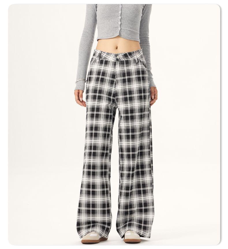 Low Waist Plaid Wide Leg Pants Product Image