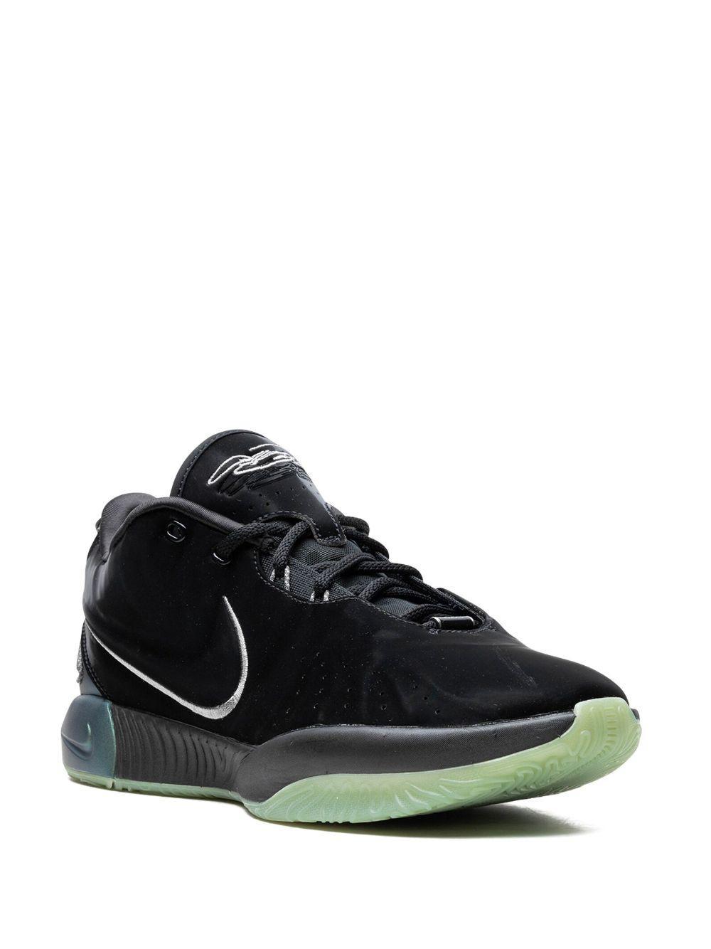 NIKE Men's Lebron Xxi "tahitian" Basketball Shoes In Black/grey Product Image