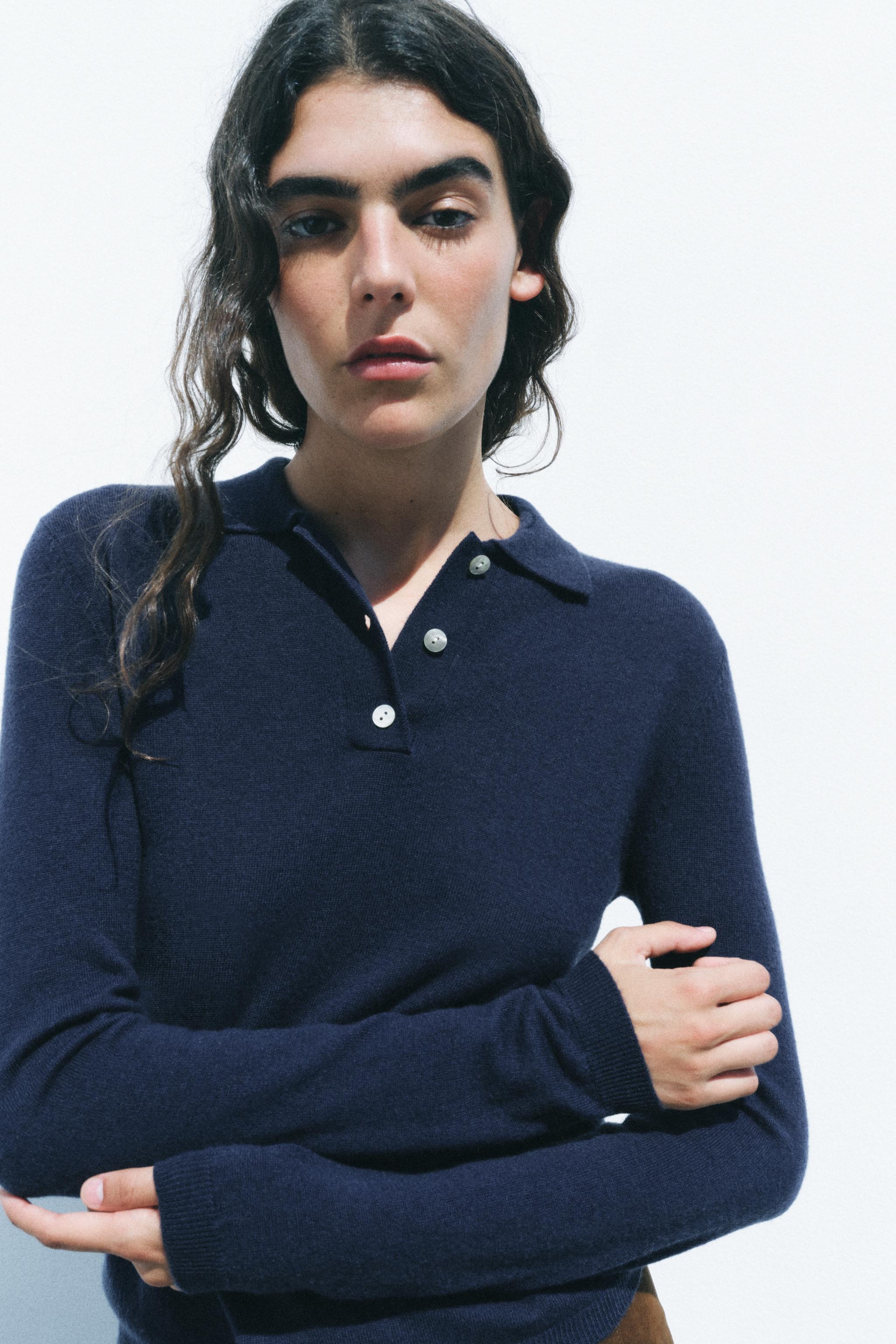 100% WOOL PLAIN POLO SHIRT Product Image