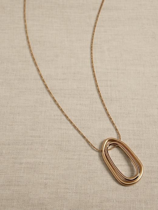 Organic Shape Pendant Necklace Product Image