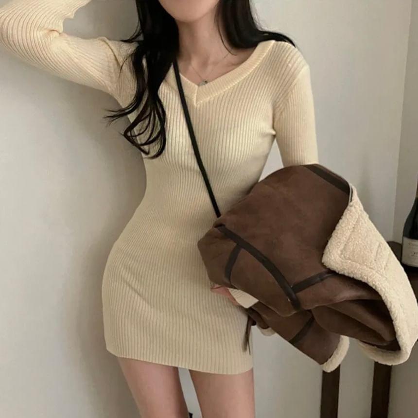 Long-Sleeve V-Neck Plain Ribbed Knit Mini Sheath Dress Product Image