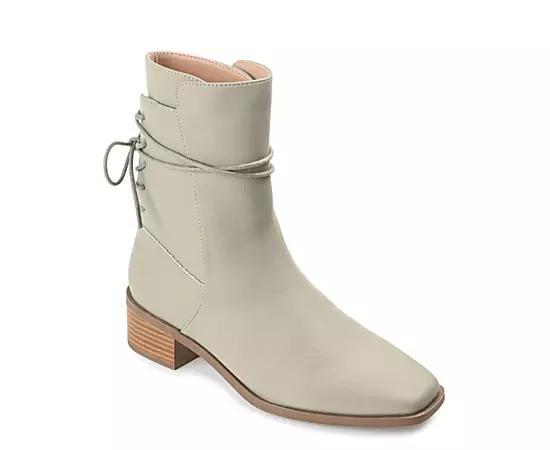 Journee Collection Womens Vannder Ankle Boot Product Image