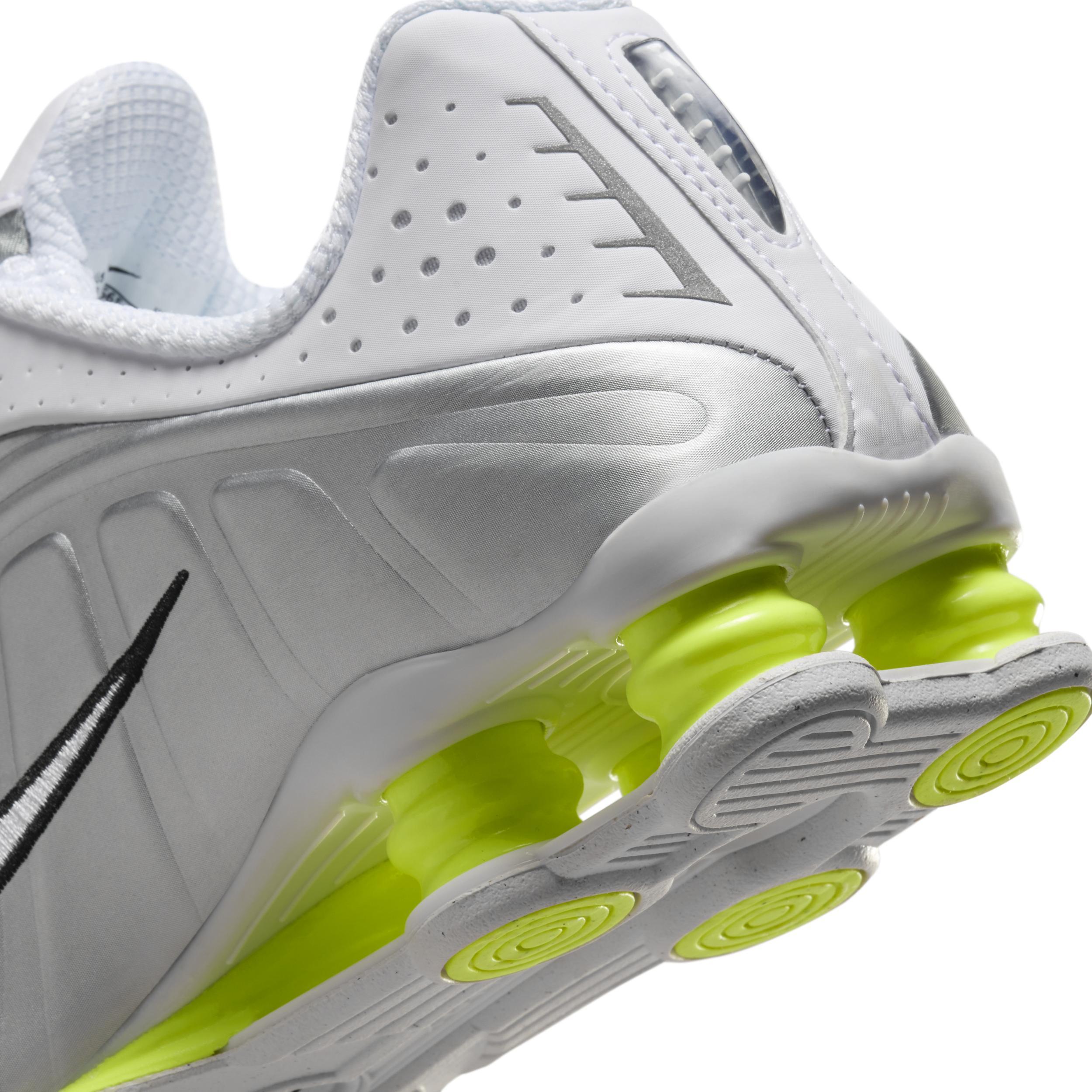 Nike Shox R4 Women's Shoes Product Image