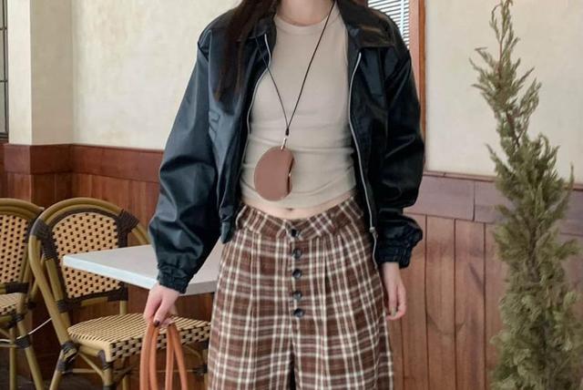 Mid Waist Plaid Button Fly Wide Leg Pants Product Image