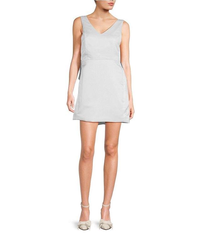 Allison & Kelly Sleeveless V-Neck A-Line Bow Dress Product Image