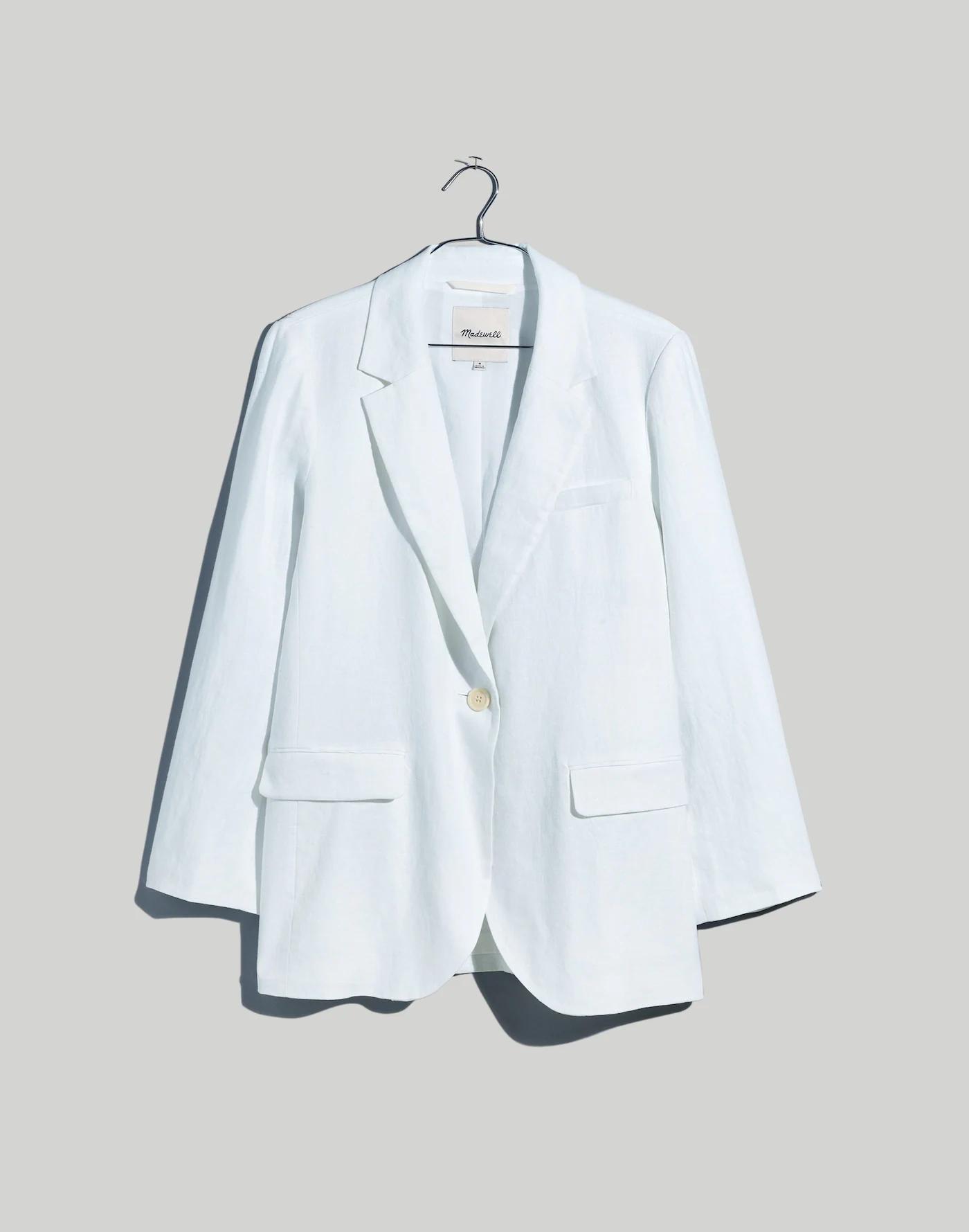 The Plus Larsen Blazer in 100% Linen Product Image