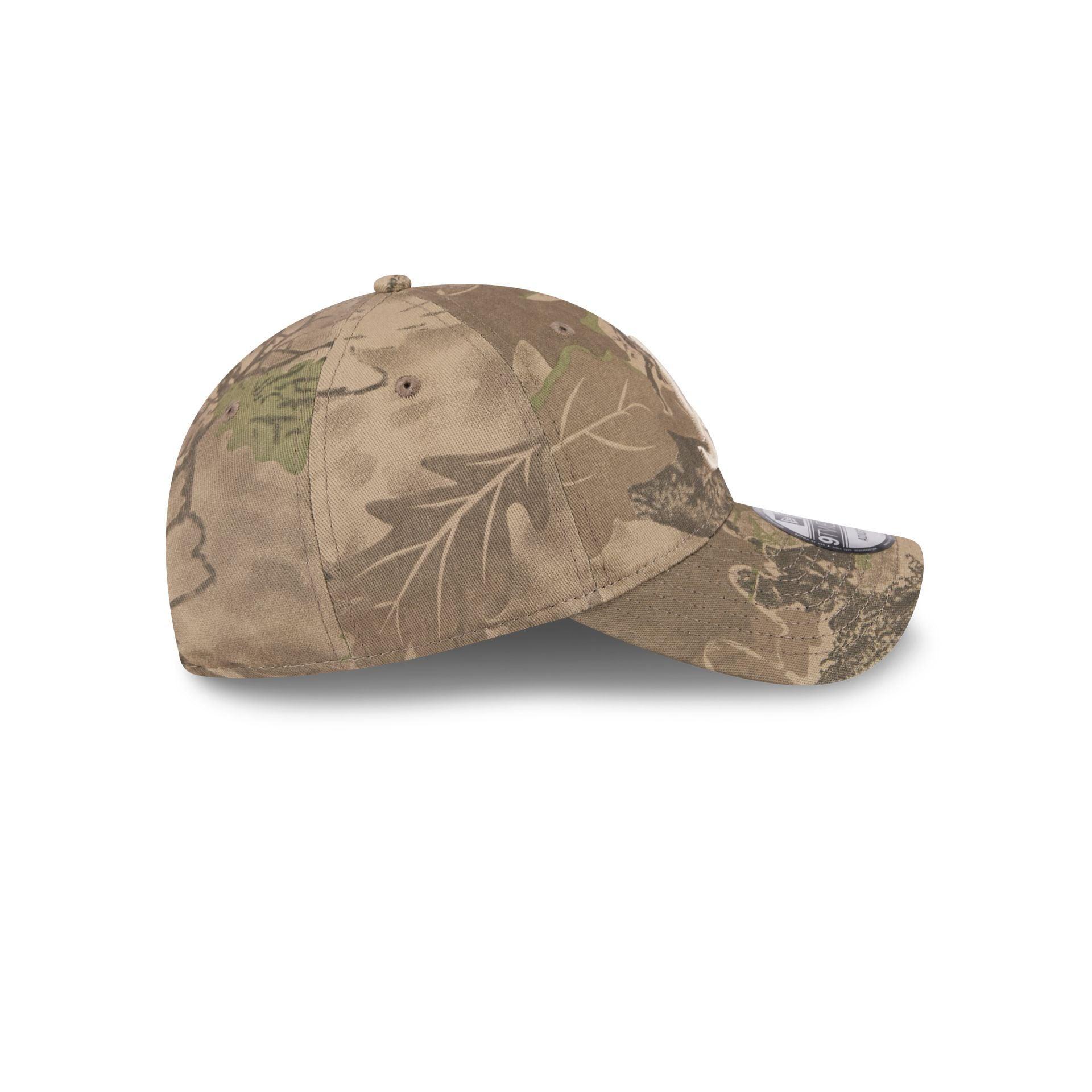 Atlanta Braves Leaf Camo 9TWENTY Adjustable Hat Male Product Image