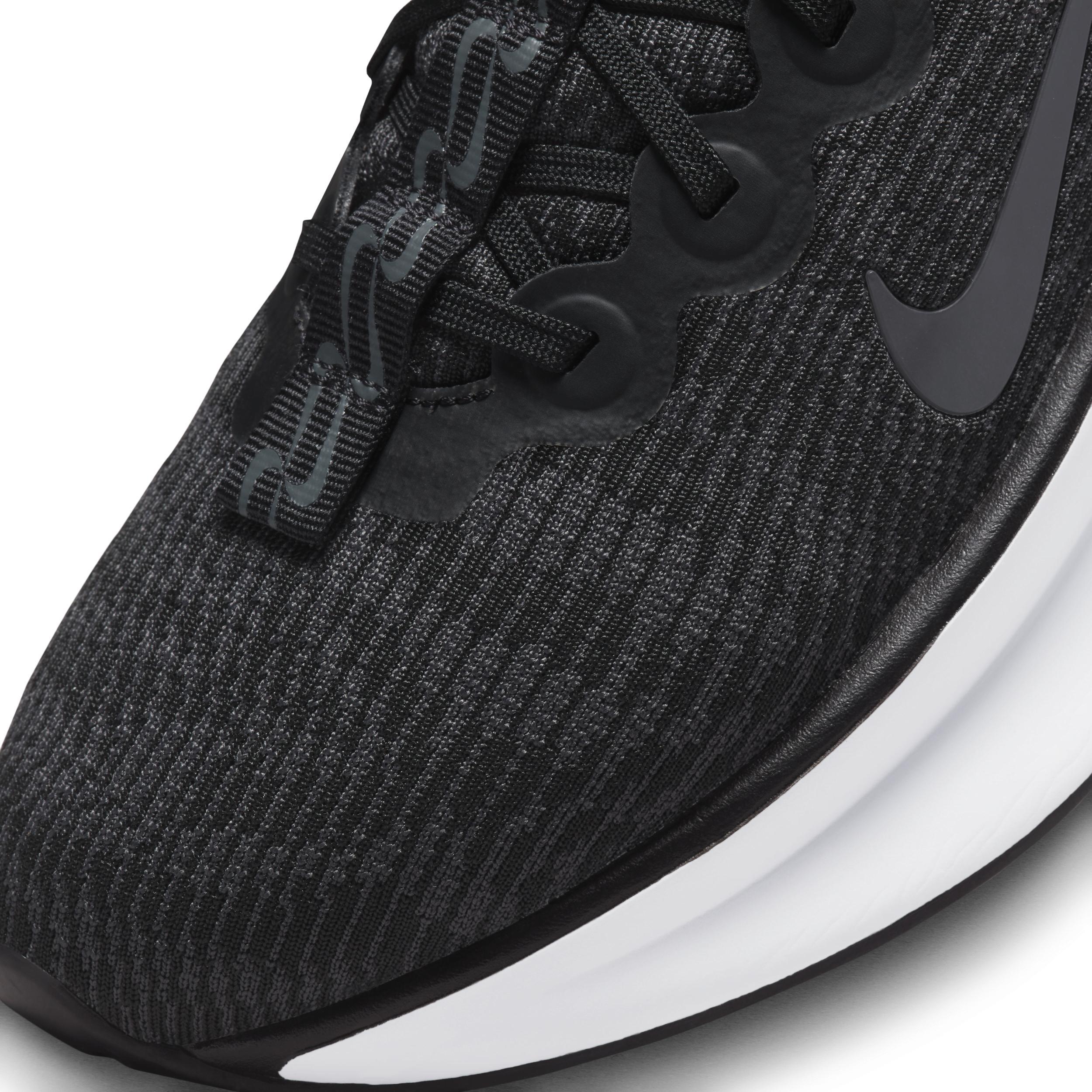 Men's Motiva Walking Shoes In Black Product Image