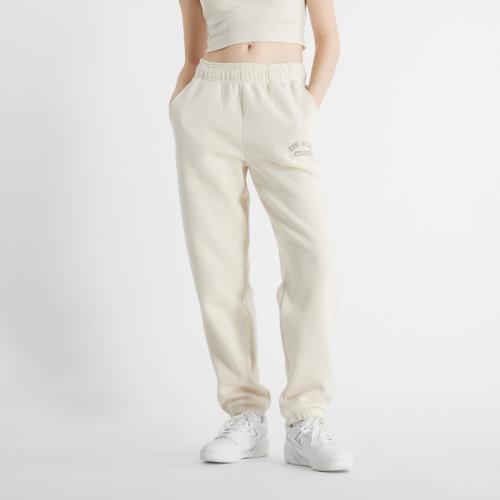 New Balance Women's Graphic Fleece Jogger Product Image