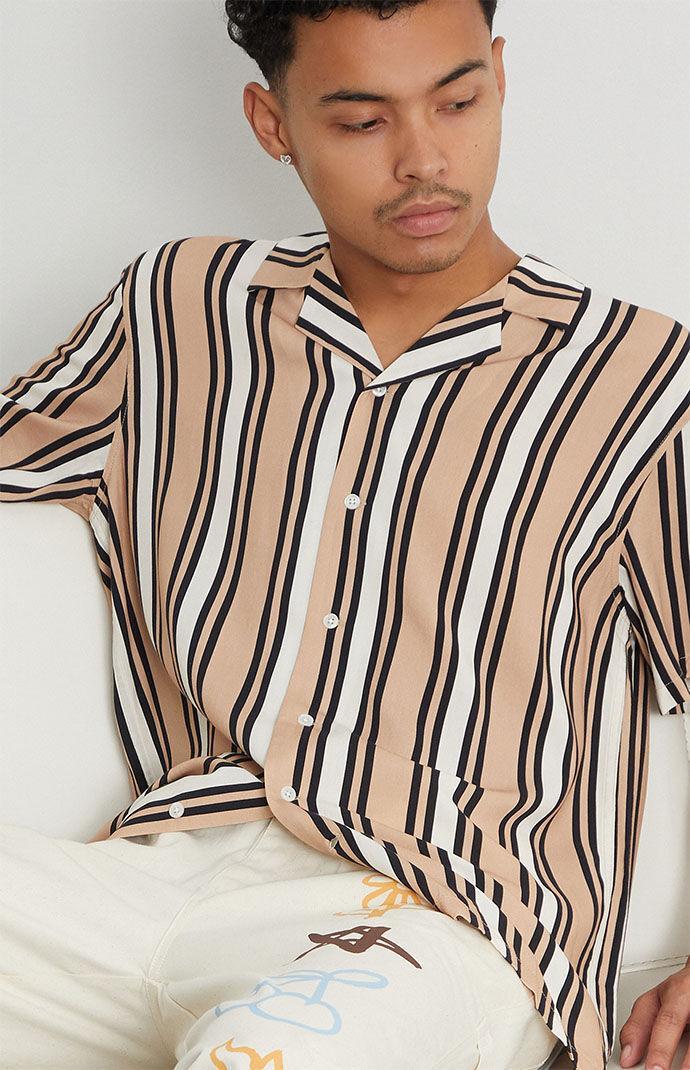 PacSun Darcy Short Sleeve Button-Up Resort Shirt Product Image