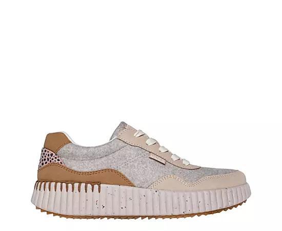 Skechers Womens Vista Sneaker Product Image