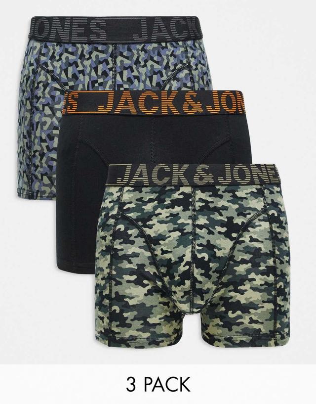 Jack & Jones 3 pack camo boxer briefs in green Product Image