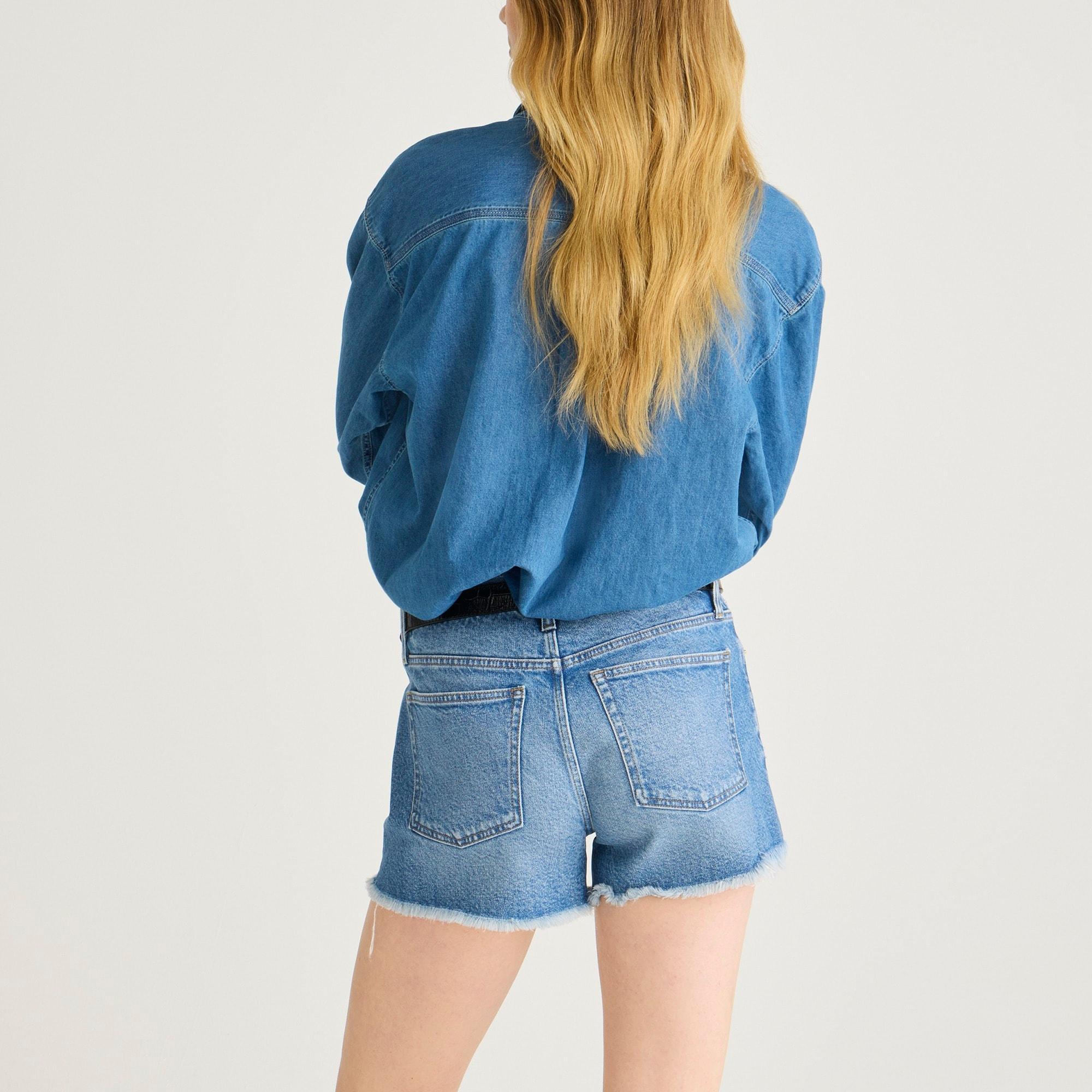 Mid-rise denim short in Lakeshore wash Product Image