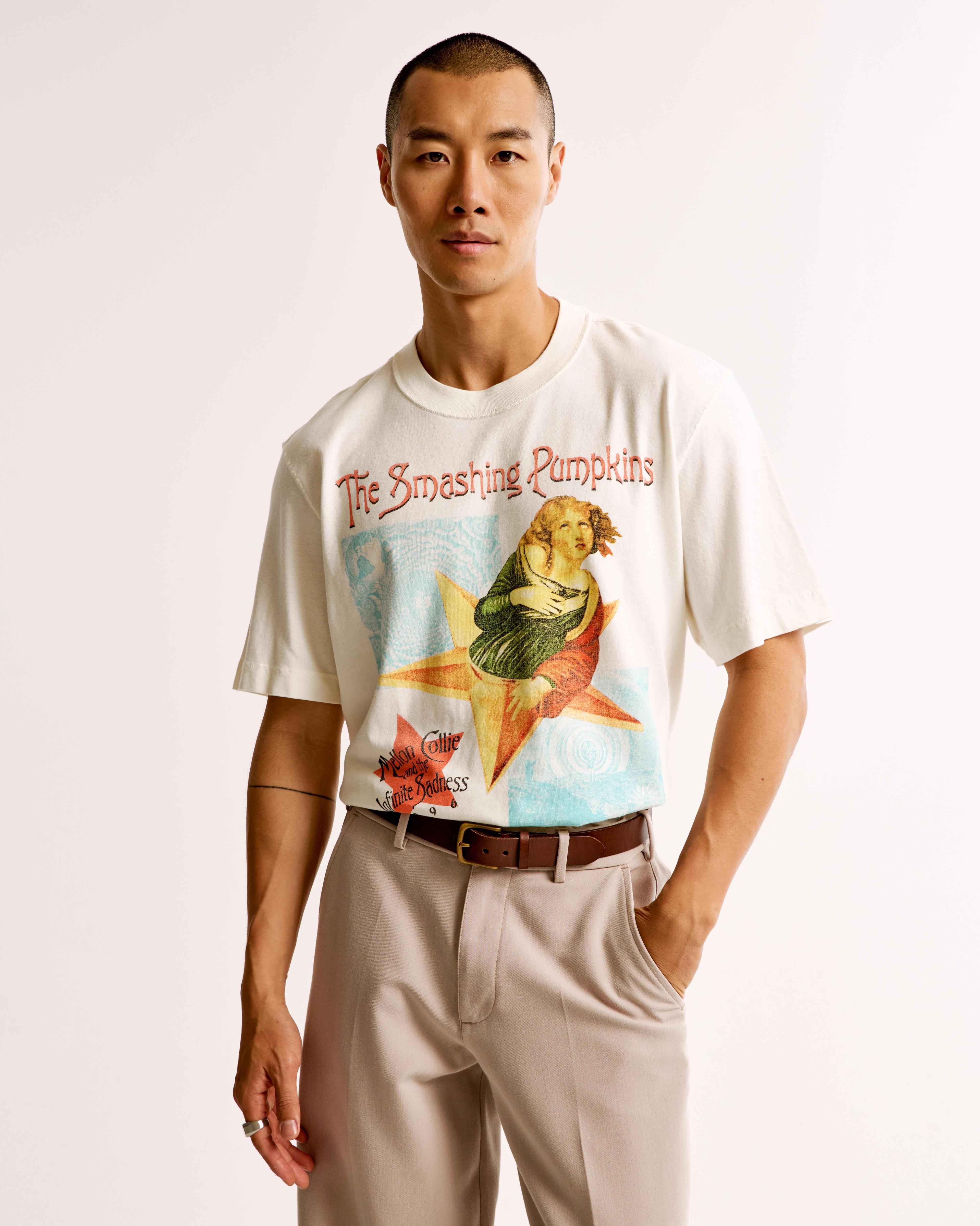 Cropped Oasis Graphic Tee Product Image