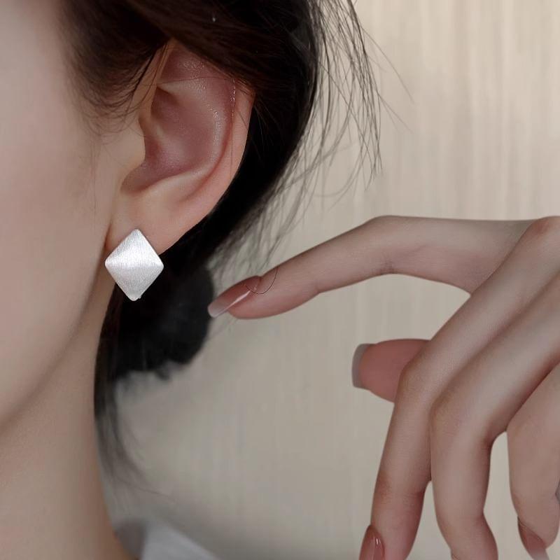 Geometric Stud Earring Product Image