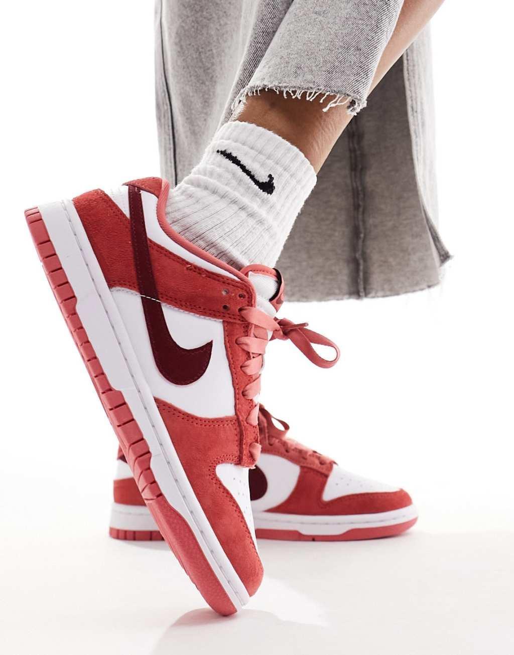 Nike Dunk Low sneakers Product Image