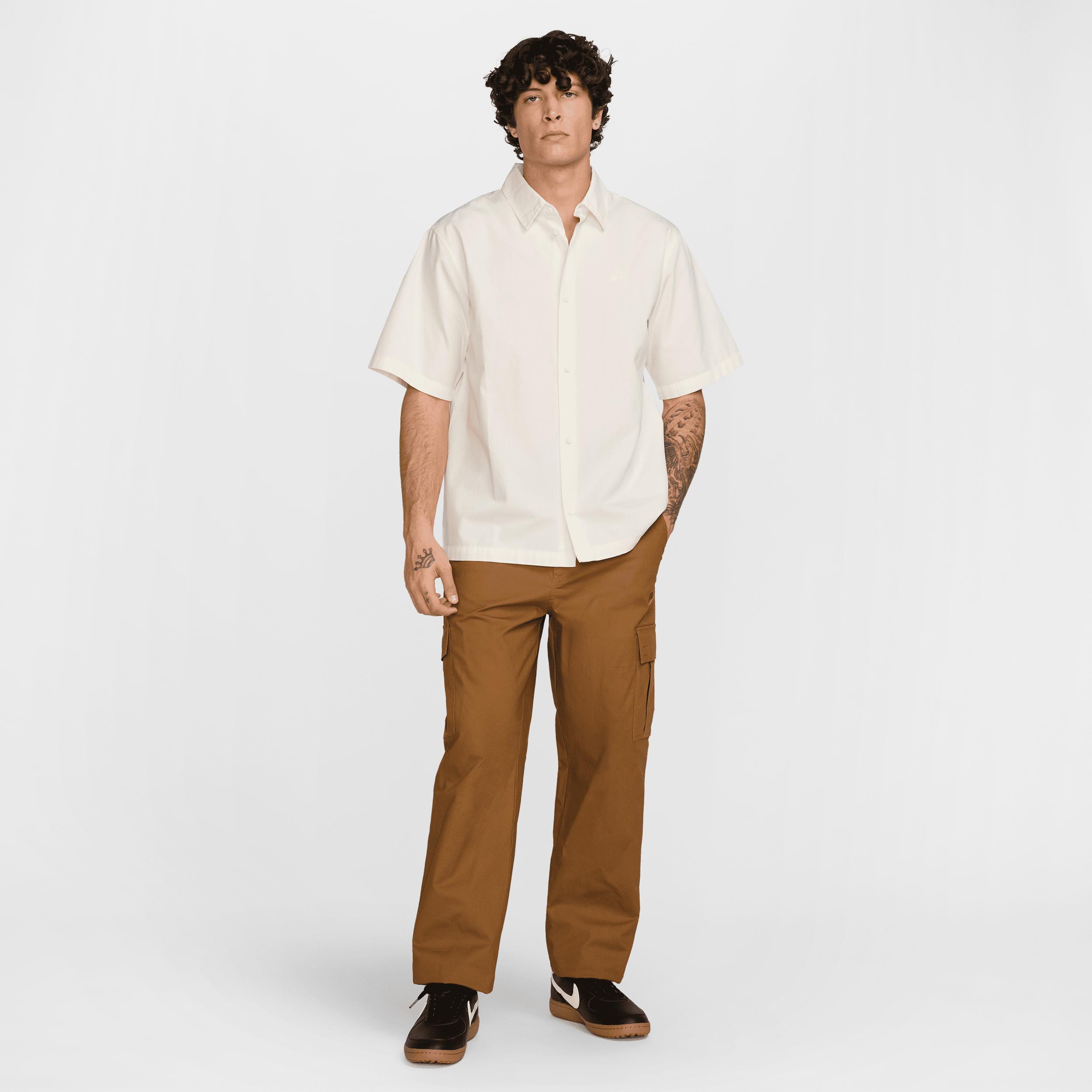 Nike Men's Club Short-Sleeve Button-Down Shirt Product Image