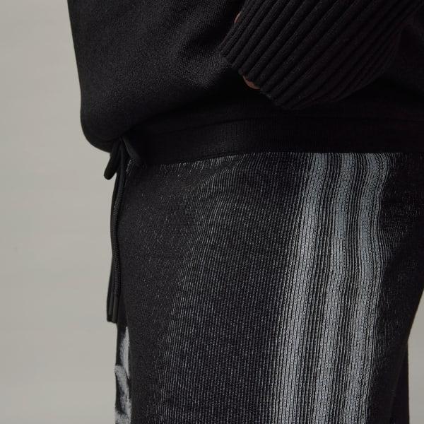 Y-3 Graphic Knit Shorts Product Image