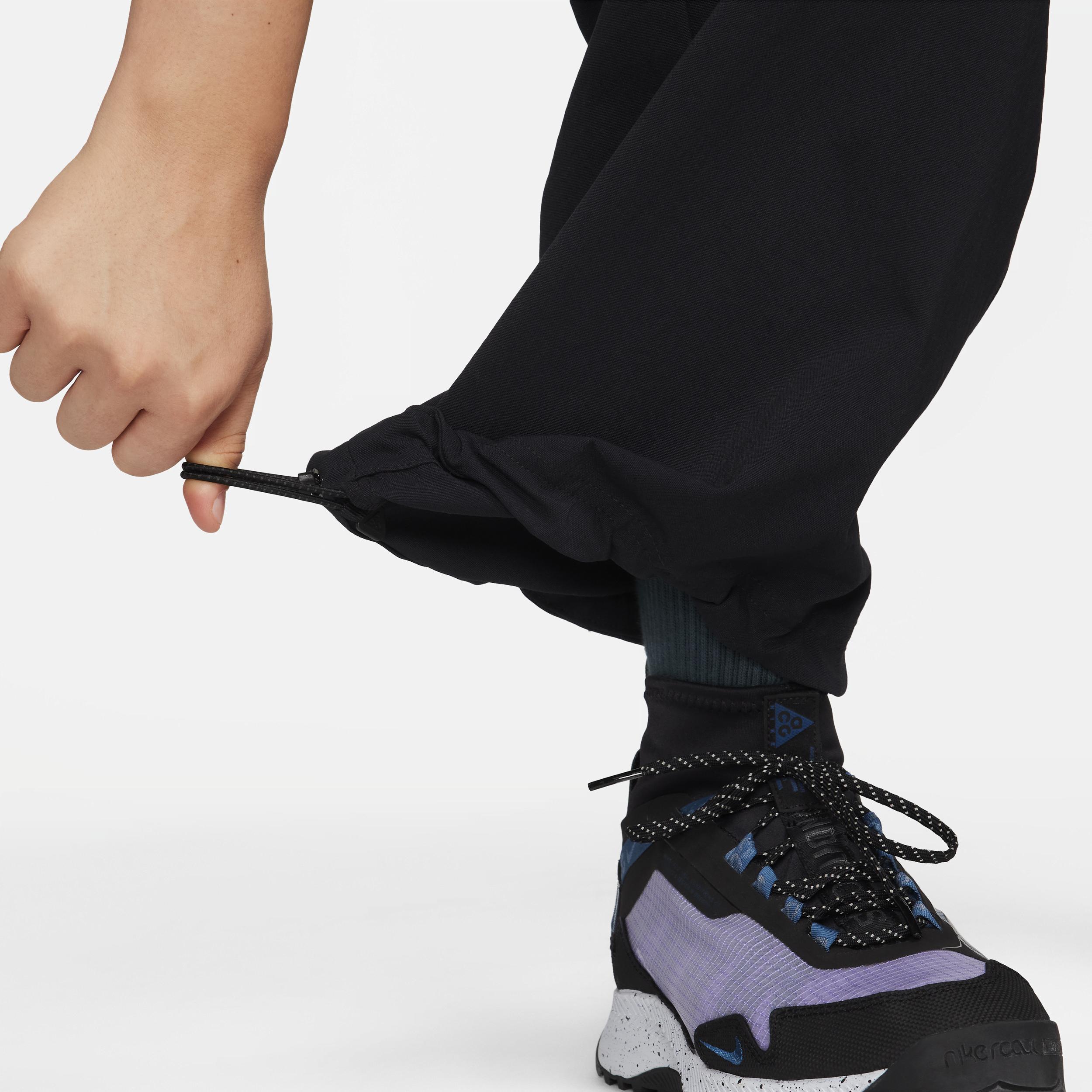 Women's Nike ACG "Smith Summit" Cargo Pants Product Image