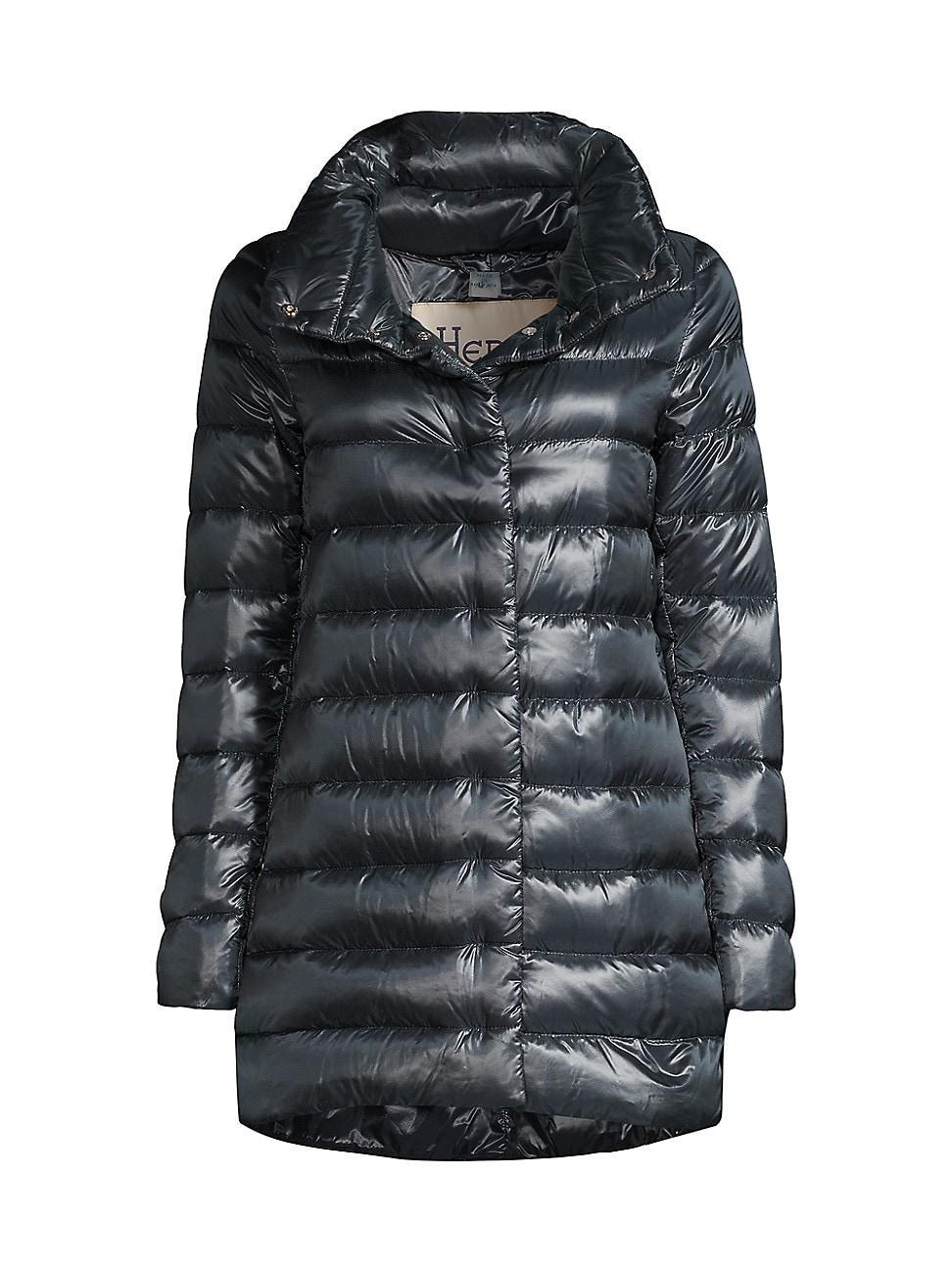 Womens Classic Funnelneck Puffer Jacket Product Image