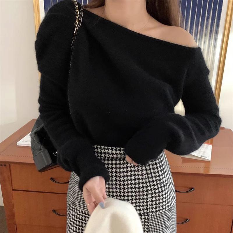 One-Shoulder Plain Sweater Product Image