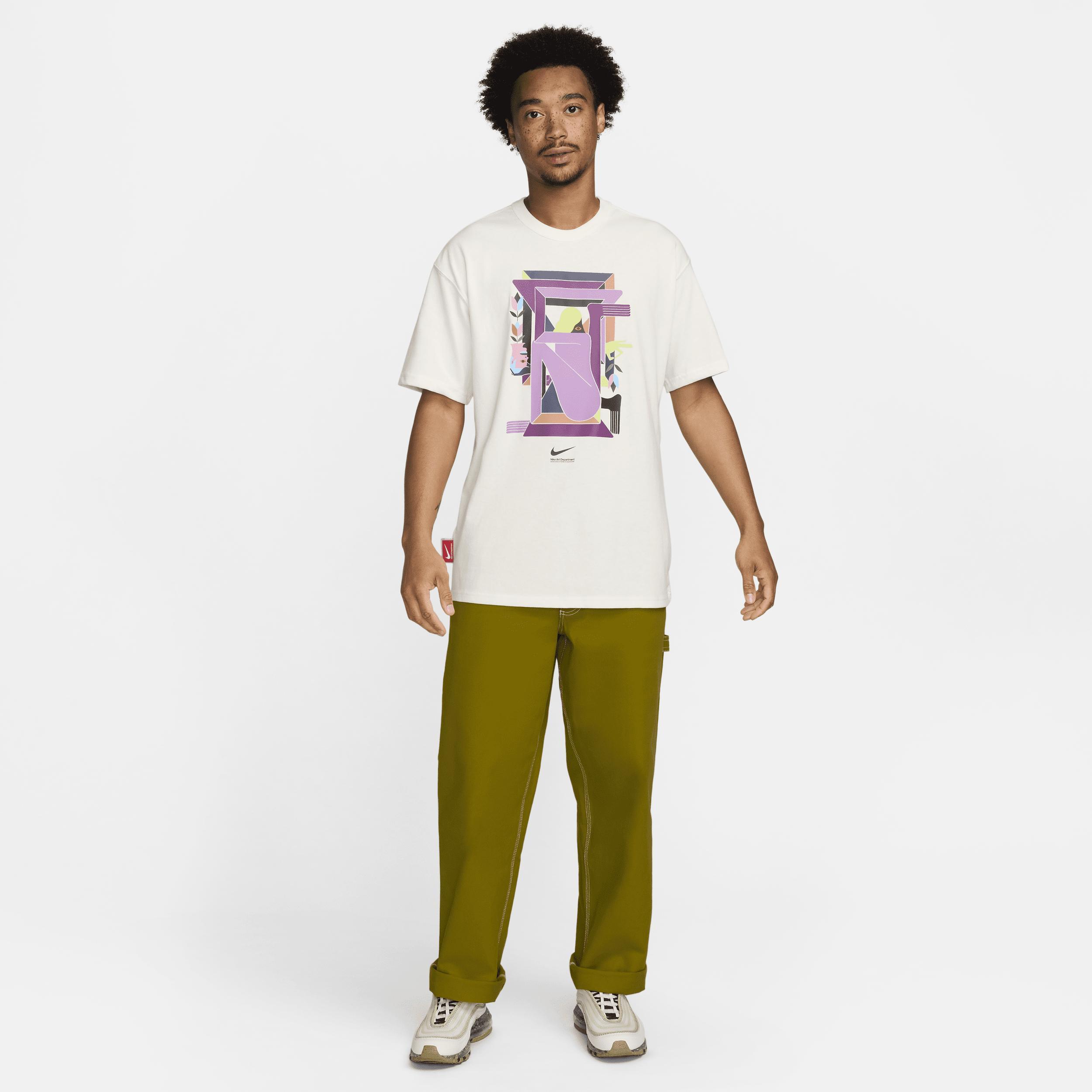 Nike Sportswear Men's T-Shirt Product Image