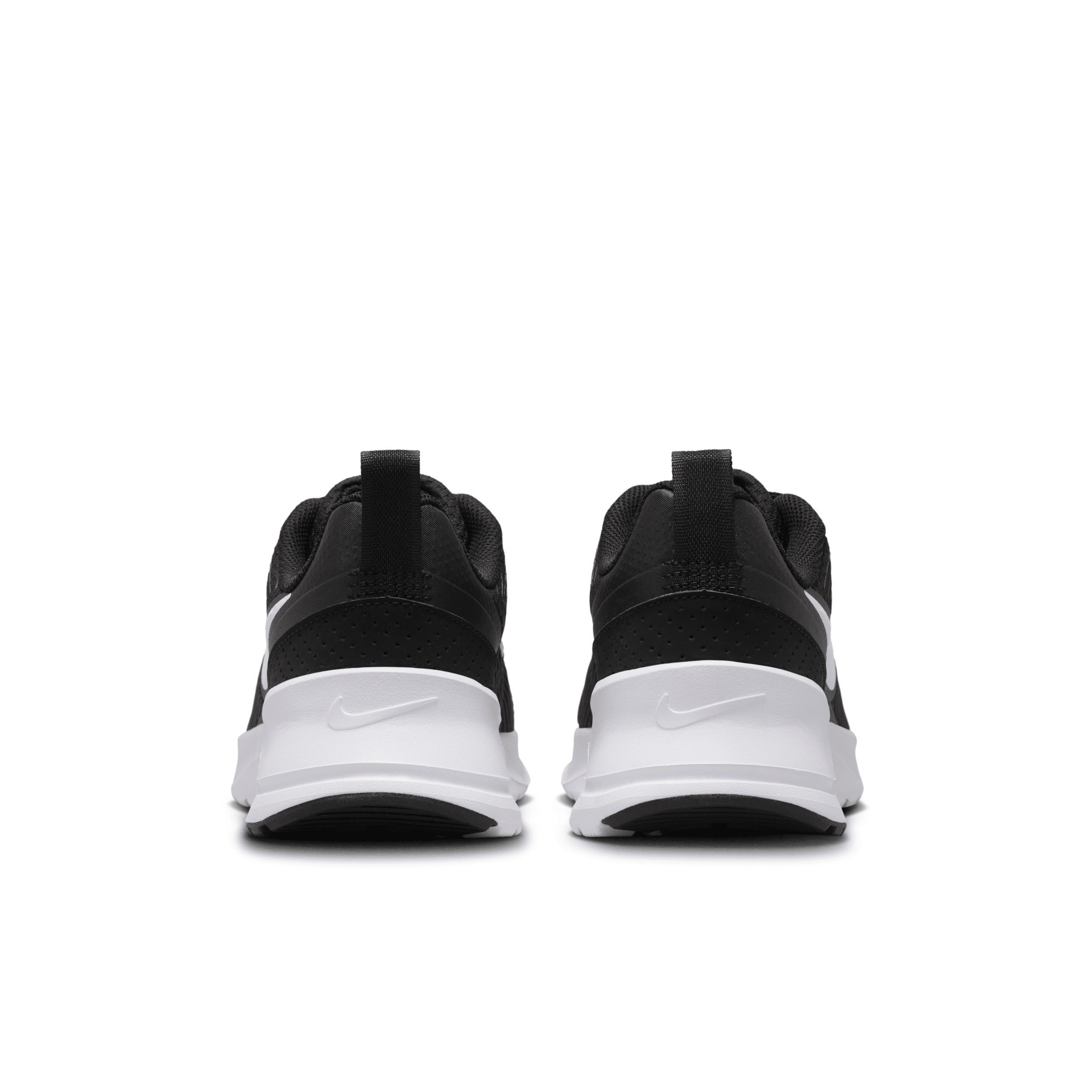 Nike Women's Air Max Nuaxis Shoes Product Image