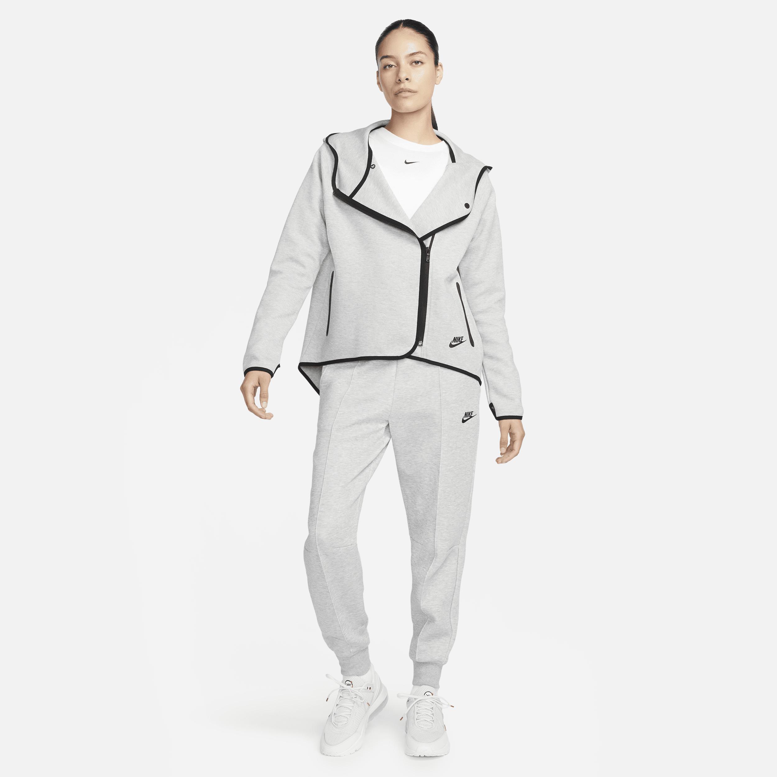 Women's Nike Sportswear Tech Fleece OG Loose Cape Product Image