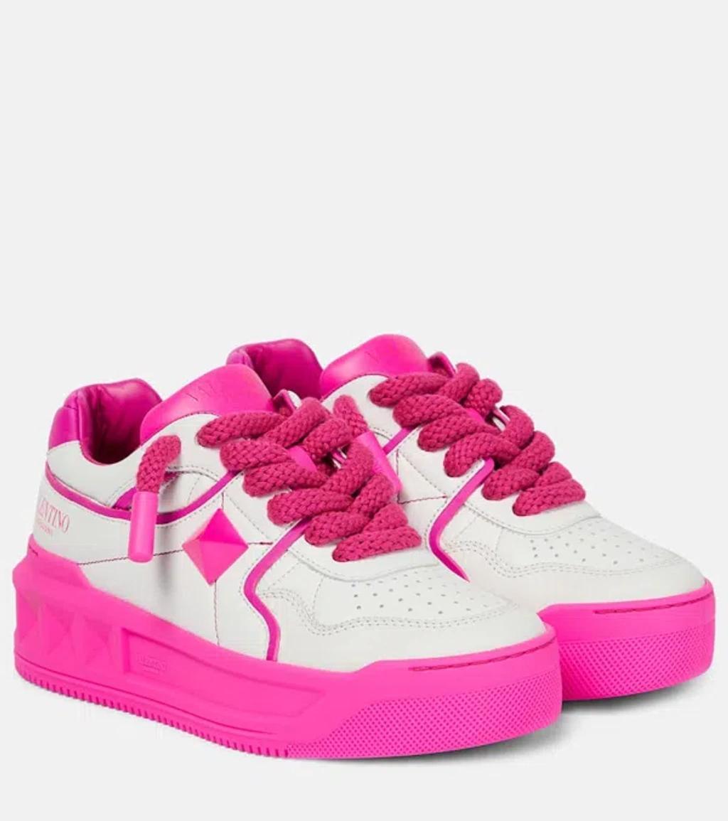 VALENTINO GARAVANI One Stud Leather Low-top Sneakers In Pink Product Image