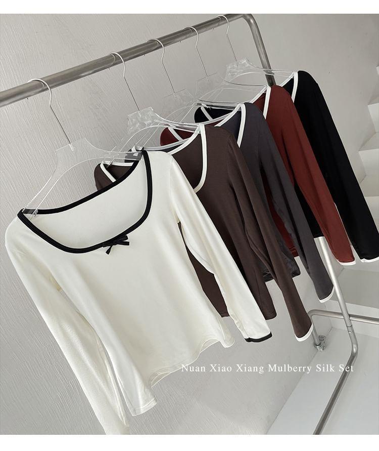 Pajama Set: Long-Sleeve Scoop Neck Plain Bow Pajama T-Shirt + Pants Product Image