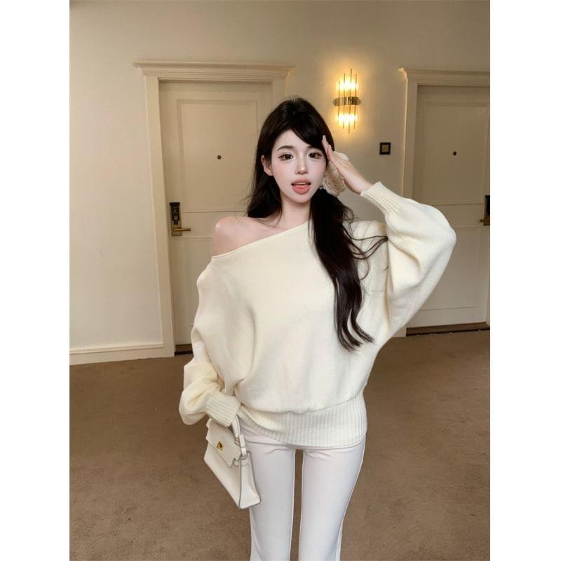 Puff-Sleeve One-Shoulder Plain Sweater Product Image