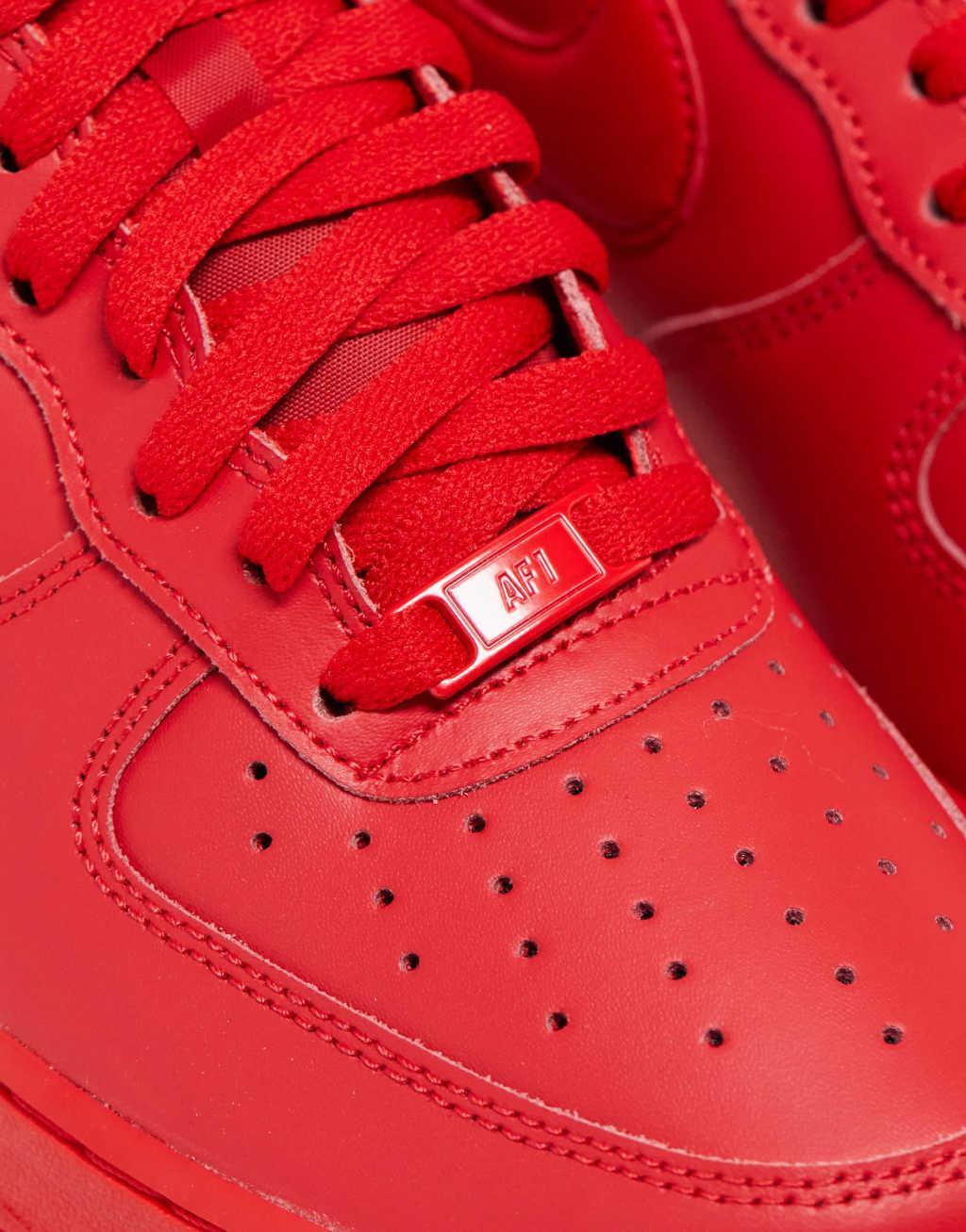 Nike Air Force 1 '07 sneakers in red Product Image