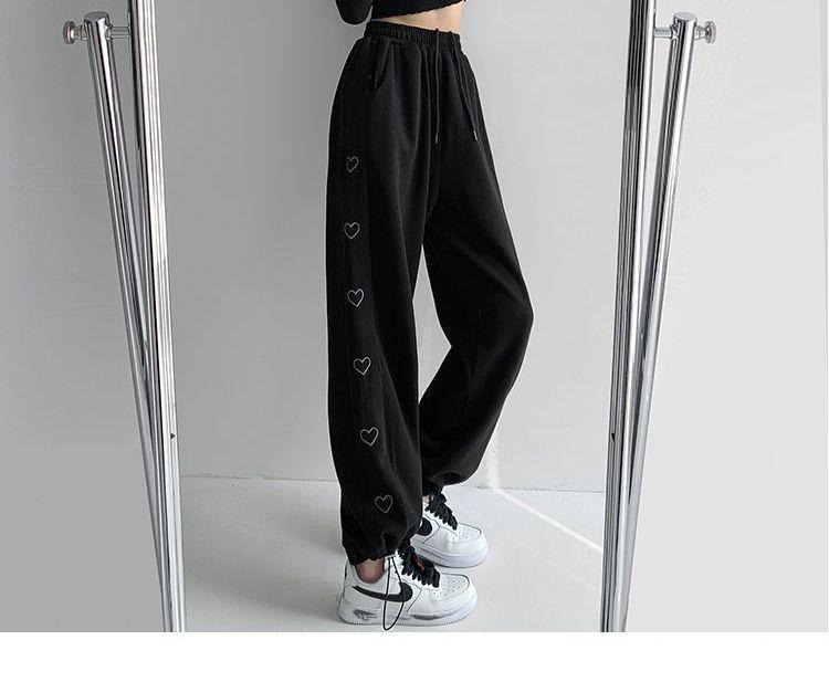 Heart Embroidery Loose-Fit Drawstring Sweatpants Product Image