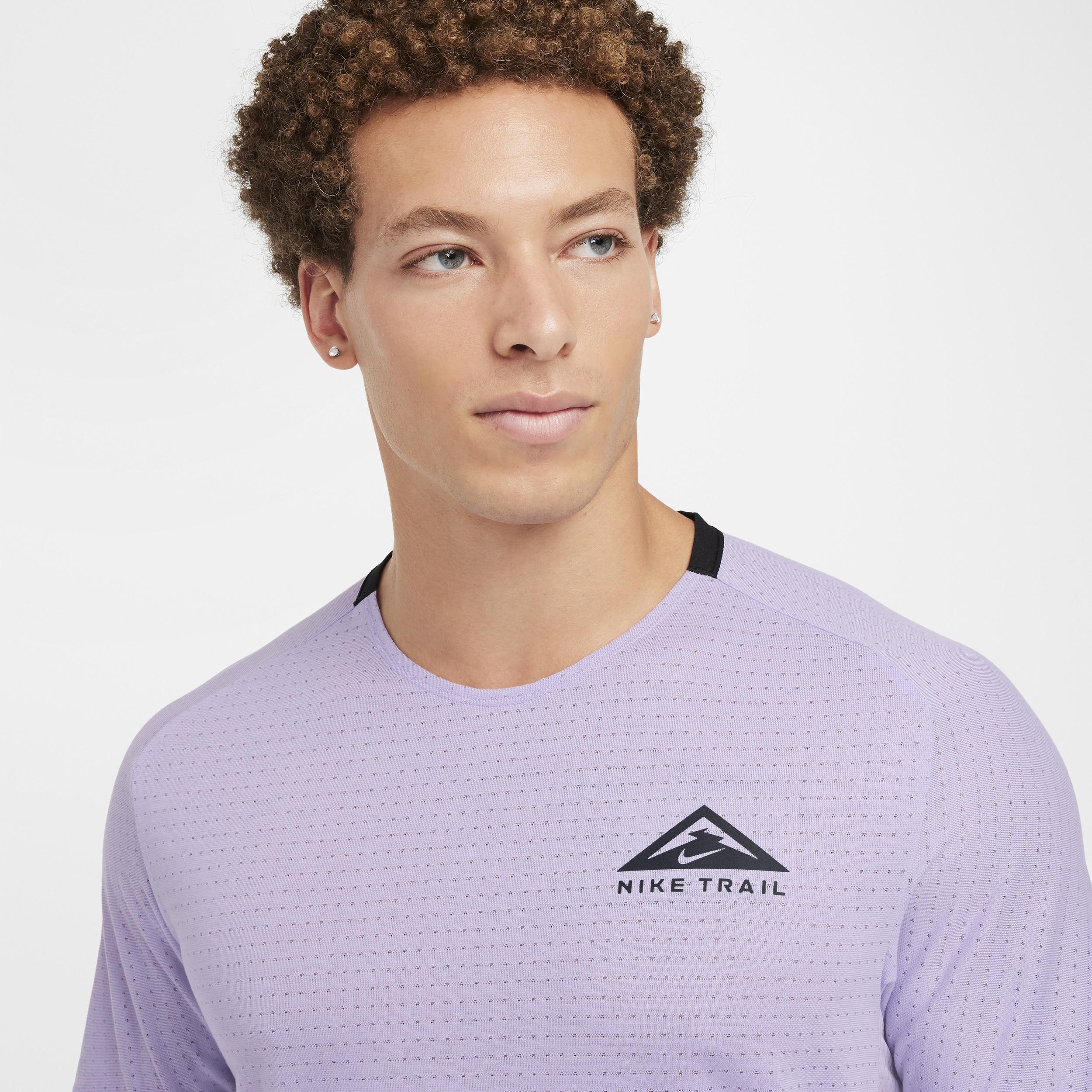 Nike Men's Trail Solar Chase Dri-FIT Short-Sleeve Running Top Product Image