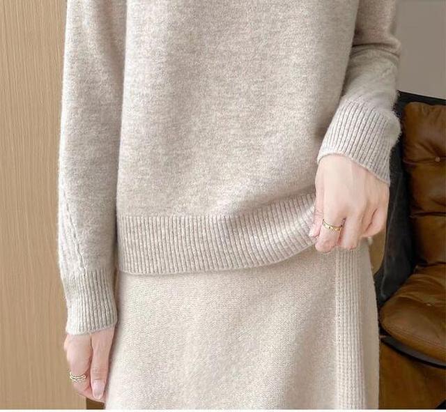 Mock Neck Plain Sweater Product Image