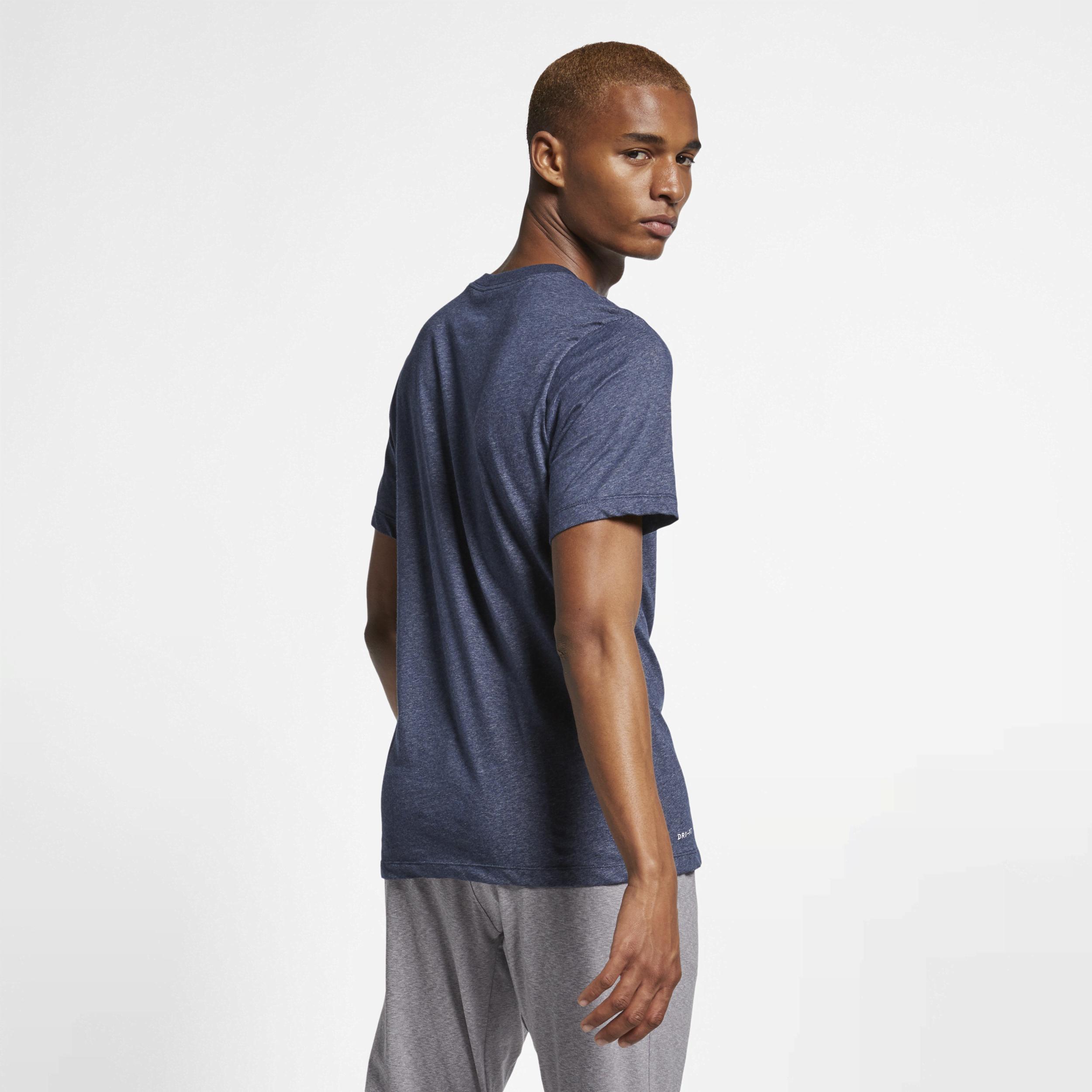 Nike Men's Dri-FIT Fitness T-Shirt Product Image