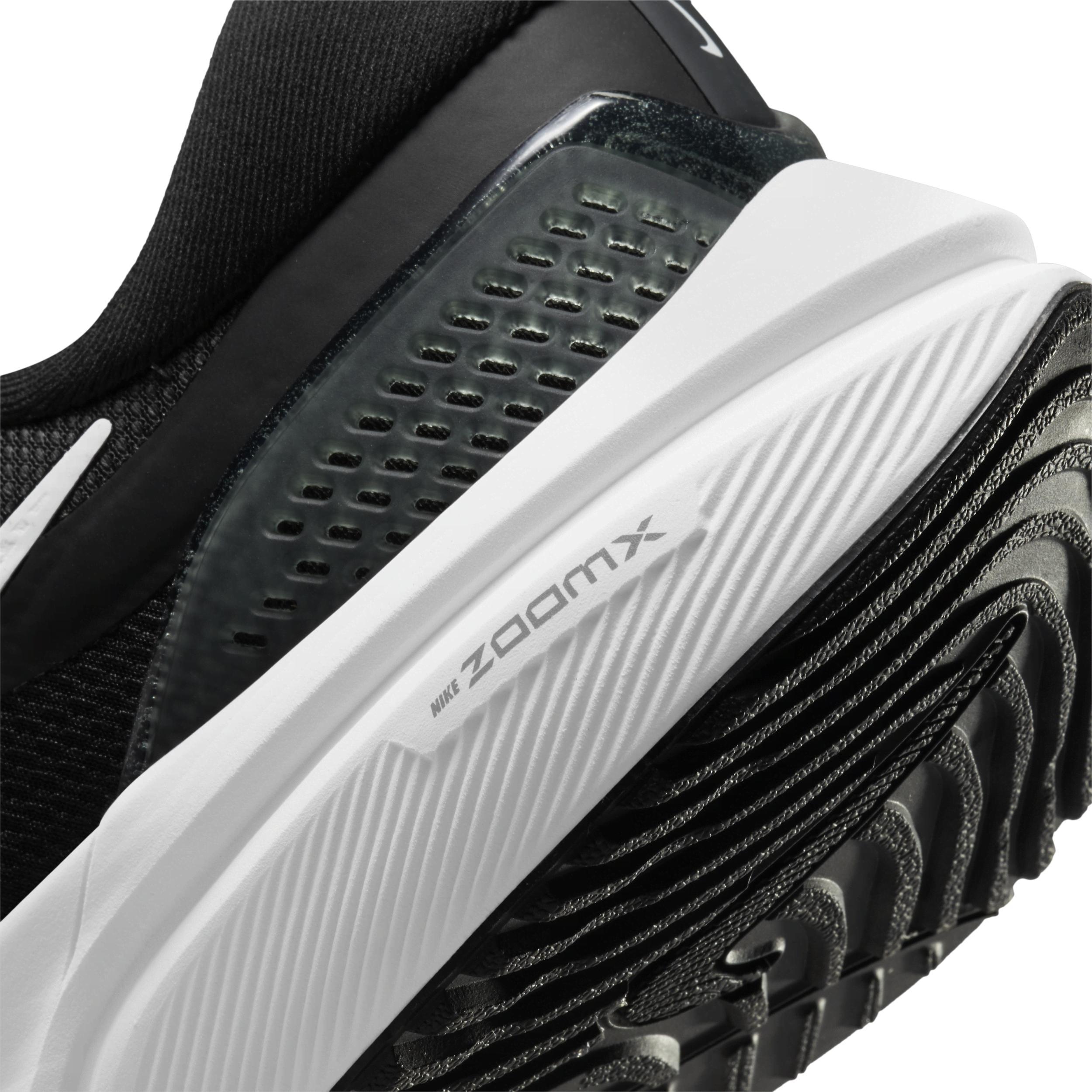 Nike Mens Air Zoom Vomero 16 - Running Shoes Black/White/Anthracite Product Image