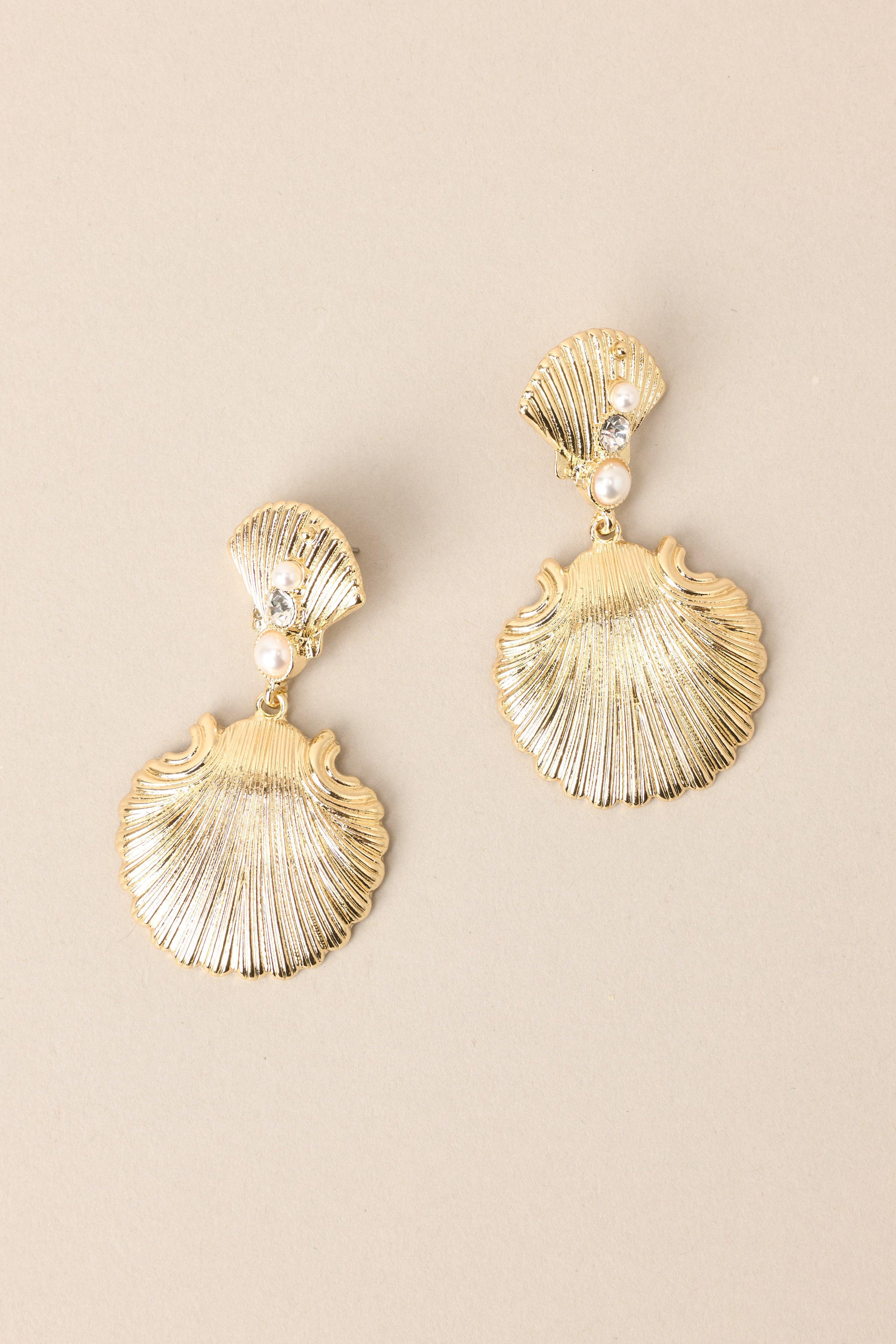 Seaside Chic Gold Earrings Product Image