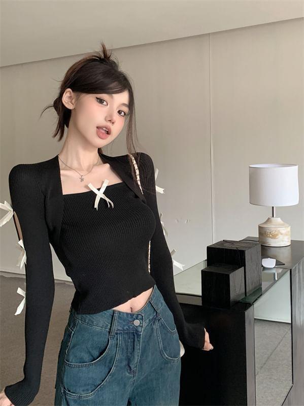 Bow Long-Sleeve Slim-Fit Crop Top Product Image