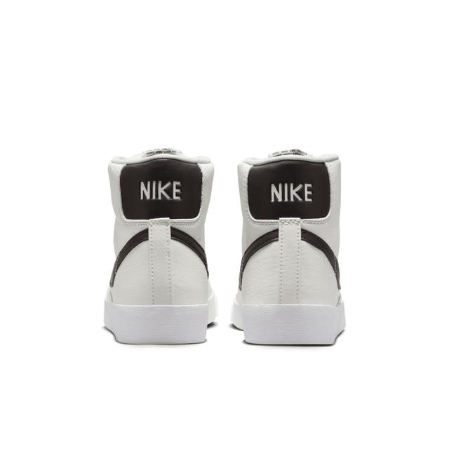 Nike Women's Blazer Mid '77 Shoes Product Image