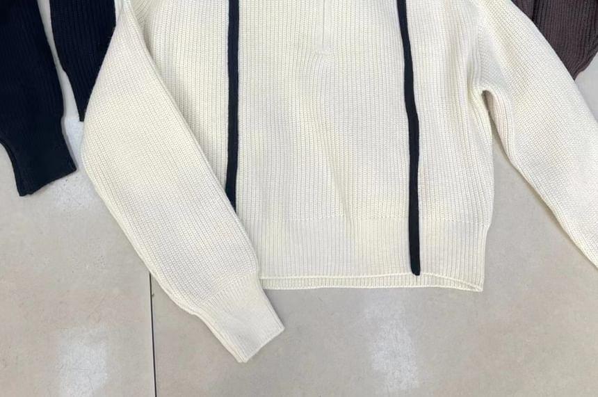 Turtleneck Two Tone Ribbed Half-Zip Sweater Product Image