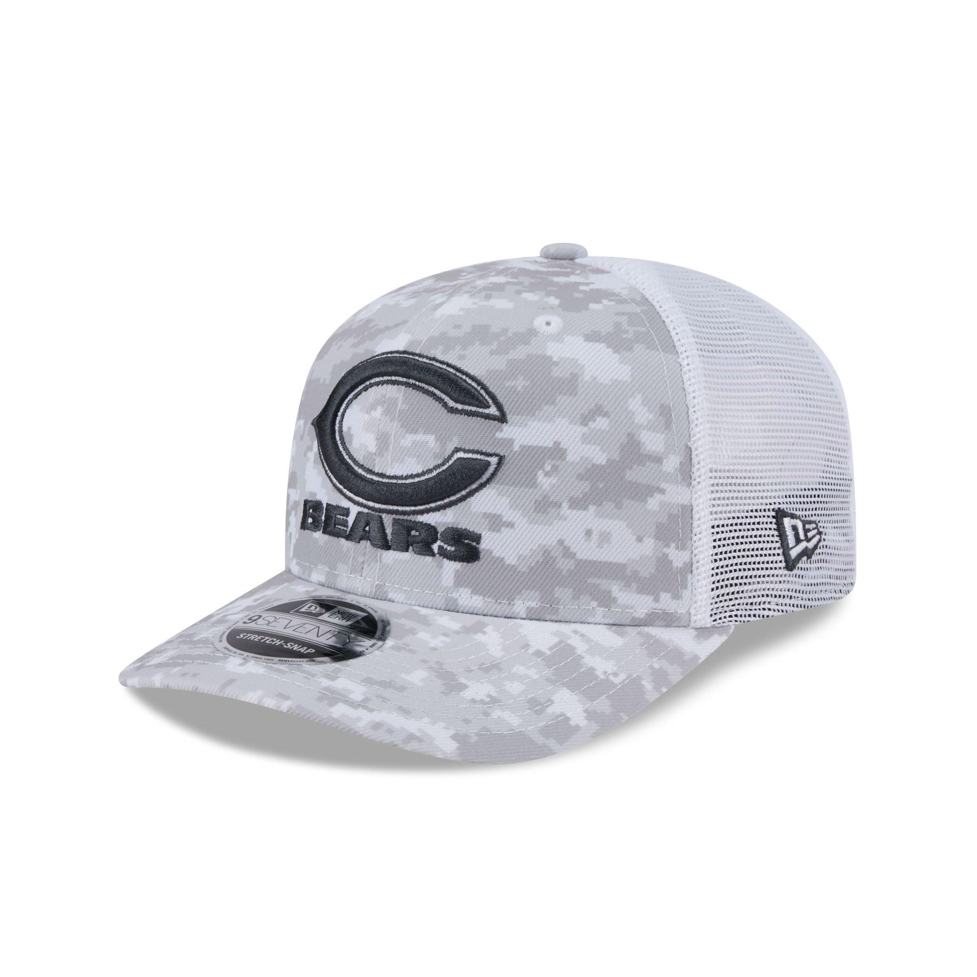 Chicago Bears 2024 Salute to Service 9SEVENTY Trucker Hat Male Product Image