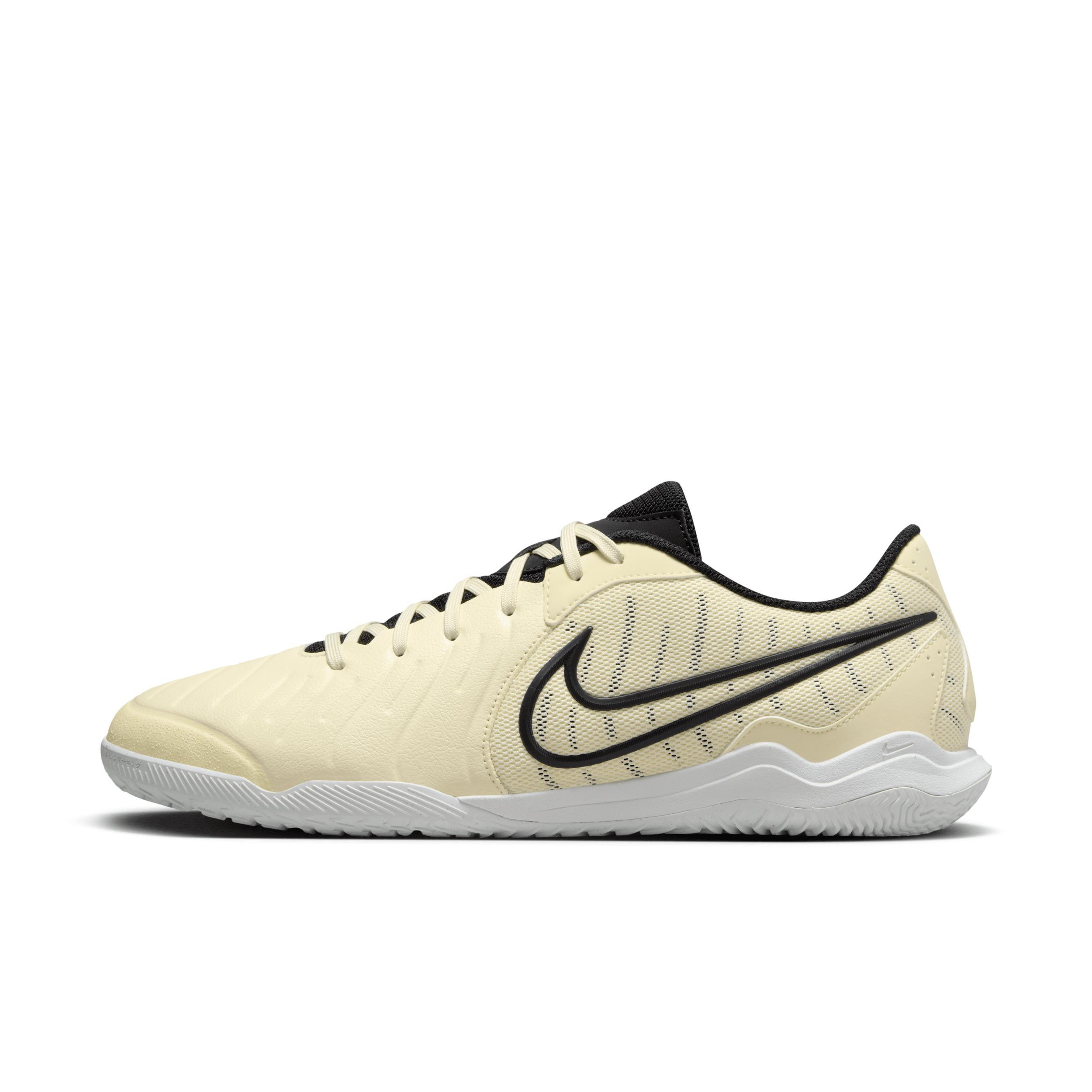 Nike Men's Tiempo Legend 10 Academy Indoor/Court Low-Top Soccer Shoes Product Image