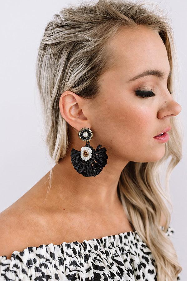 Endless Dreaming Fan Earrings In Black Product Image