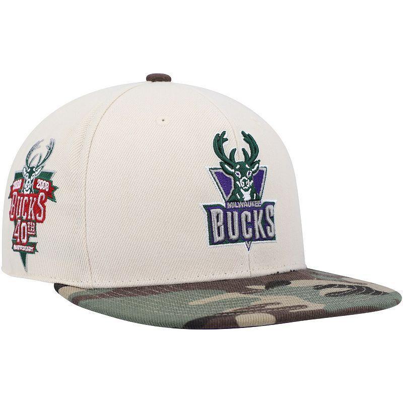 Mens Mitchell & Ness Cream/Camo Milwaukee Bucks Hardwood Classics 40th Anniversary Off White Camo Fitted Hat Product Image