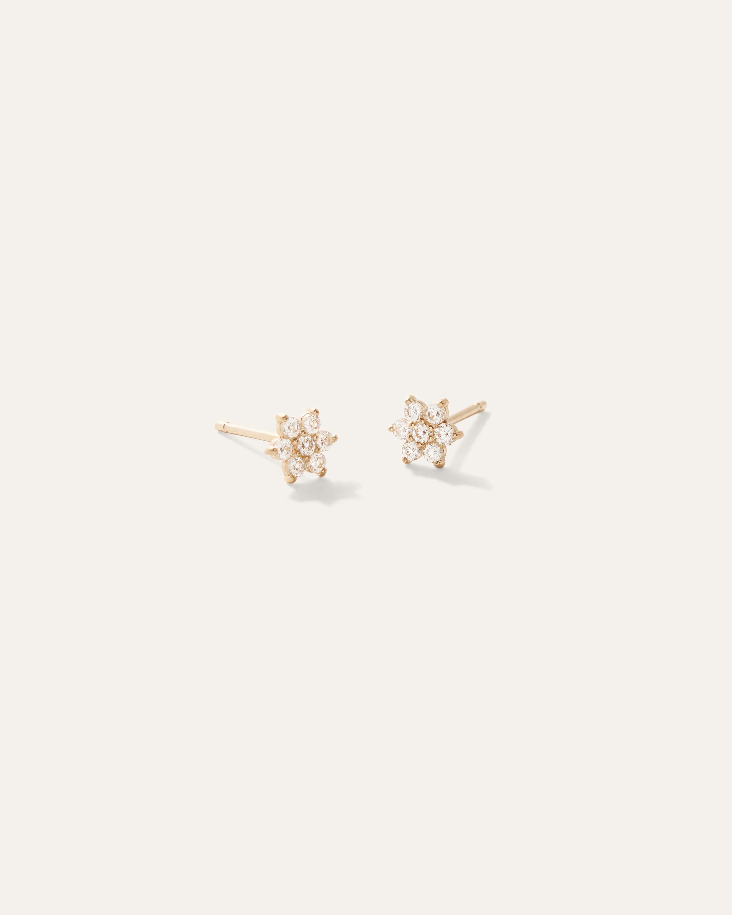 Solid 14K White Gold Trendy Arrow Earrings Product Image